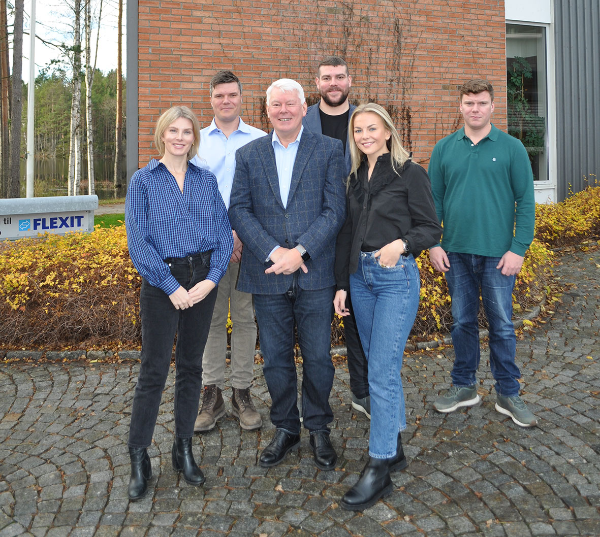 Photo back row from left: Johan Martinsen, Christian Leuchars-Martinsen and Richard Martinsen. Front row from left: Pernille Martinsen Westlie, Pål Martinsen and Ane Berg Martinsen